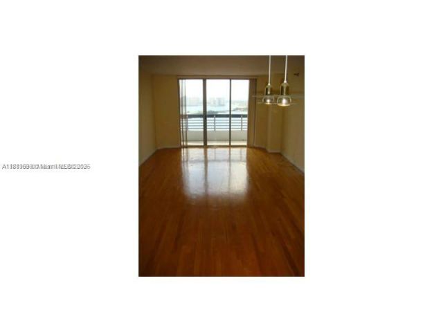 2-bedroom condo for sale in Aventura - 3400 NE 192nd St 2103 - MondialRealty