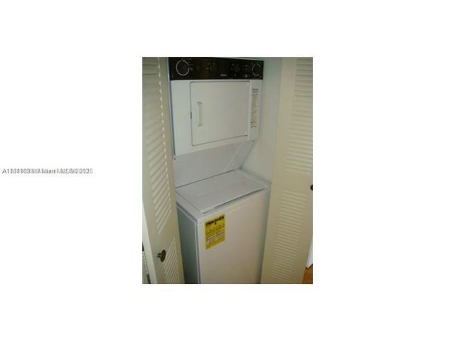 2-bedroom condo for sale in Aventura - 3400 NE 192nd St 2103 - MondialRealty