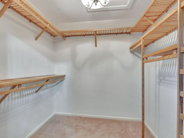 Home for rent at 4517 NW 5th Avenue - photo 6843740