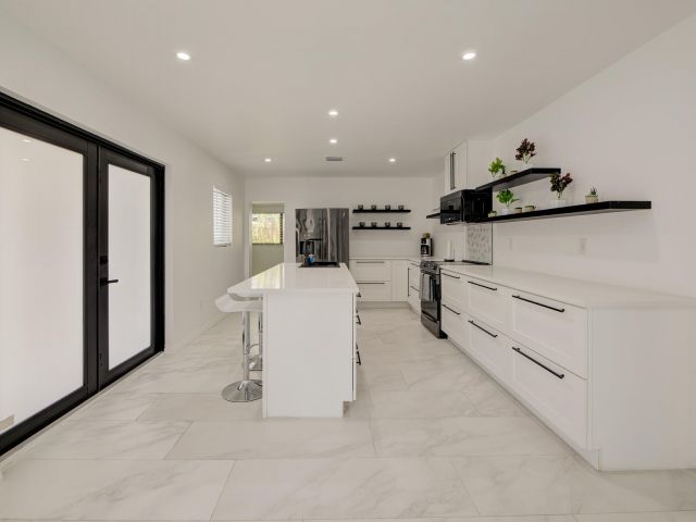 Home for rent at 3000 NE 21st Terrace - photo 6621916