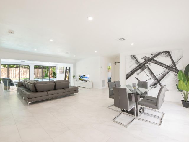 Home for rent at 3000 NE 21st Terrace - photo 6621919