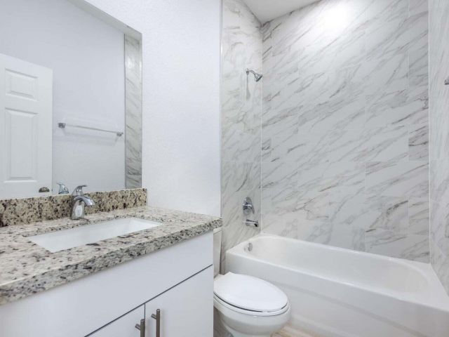 Home for rent at 2827 Saranac Avenue - photo 6599235