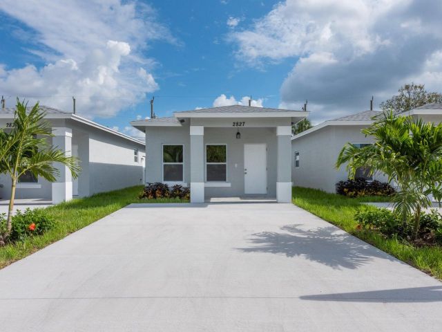 Home for rent at 2827 Saranac Avenue - photo 6599242