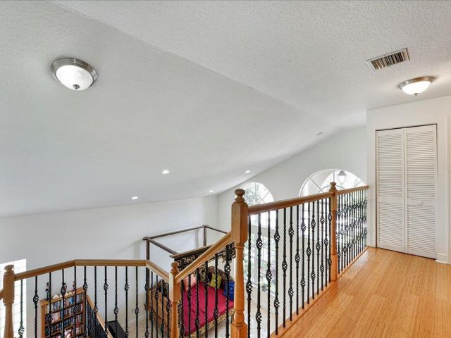 Home for rent at 19059 Skyridge Circle - photo 6599276