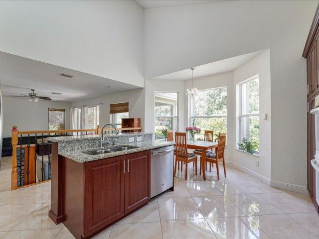 Home for rent at 19059 Skyridge Circle - photo 6599284