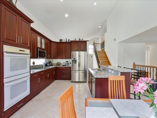 Home for rent at 19059 Skyridge Circle - photo 6599287