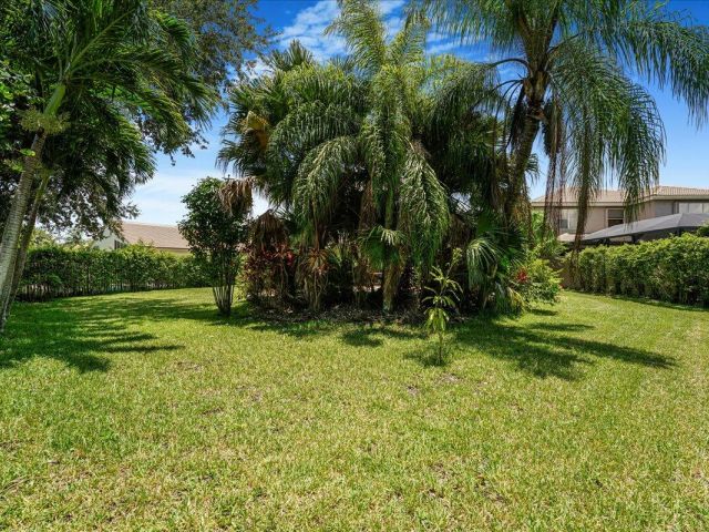 Home for rent at 19059 Skyridge Circle - photo 6599290