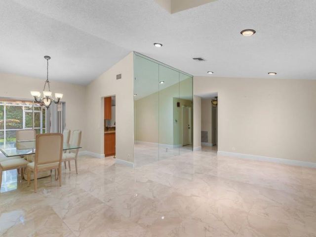 Home for rent at 4806 S Lee Road - photo 6673380