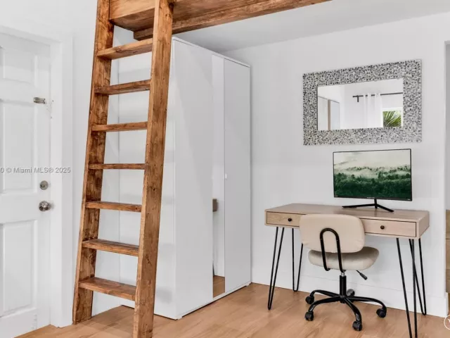 4-bedroom home for rent in Miami - 141 SW 23rd Rd - MondialRealty