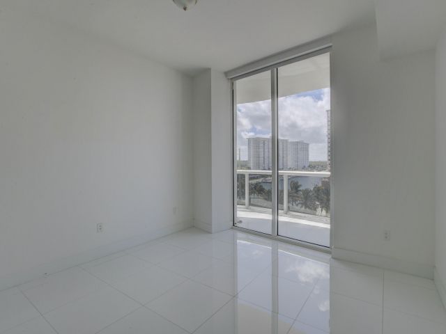 Apartment for rent  Unit #505 - photo 6605555
