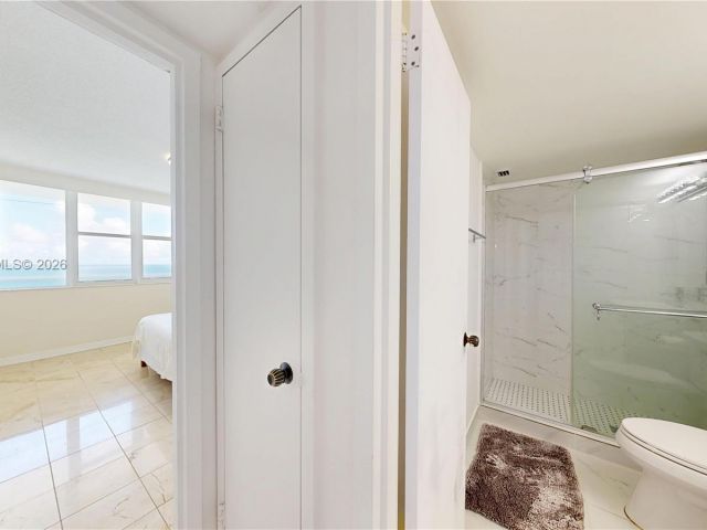 Apartment for rent  Unit #2106 - photo 7292813