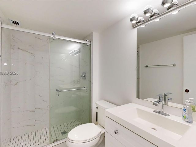 Apartment for rent  Unit #2106 - photo 7292814