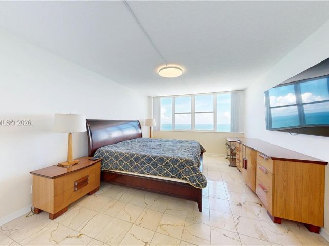 Apartment for rent  Unit #2106 - photo 7292816