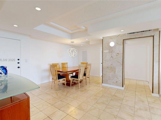 Apartment for rent  Unit #2106 - photo 7292819