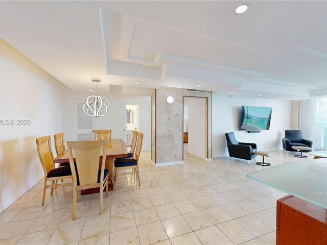 Apartment for rent  Unit #2106 - photo 7292820