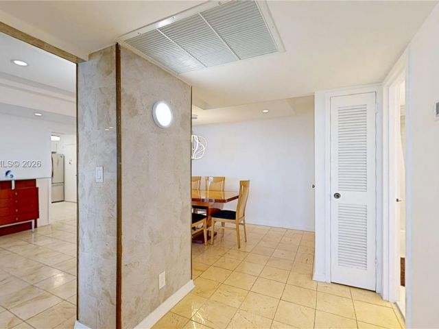 Apartment for rent  Unit #2106 - photo 7292821