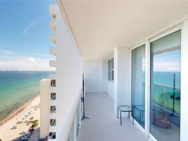 Apartment for rent  Unit #2106 - photo 7292825