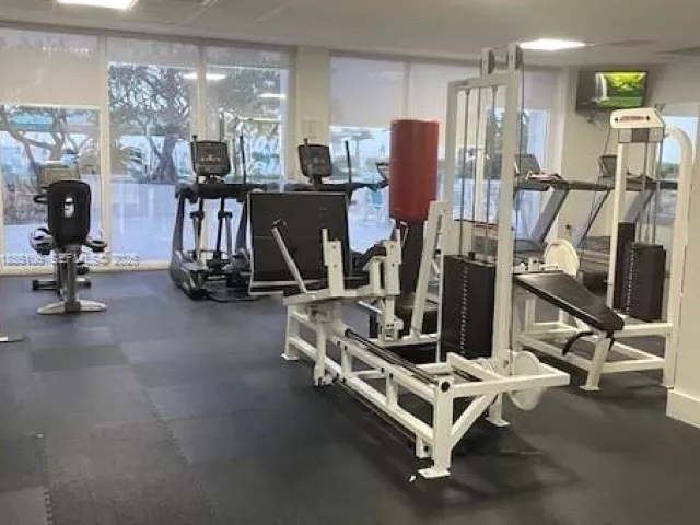 2-bedroom condo for rent in Hallandale Beach - 3140 S Ocean Dr 2106 - MondialRealty