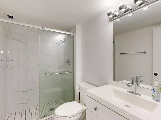 2-bedroom condo for rent in Hallandale Beach - 3140 S Ocean Dr 2106 - MondialRealty