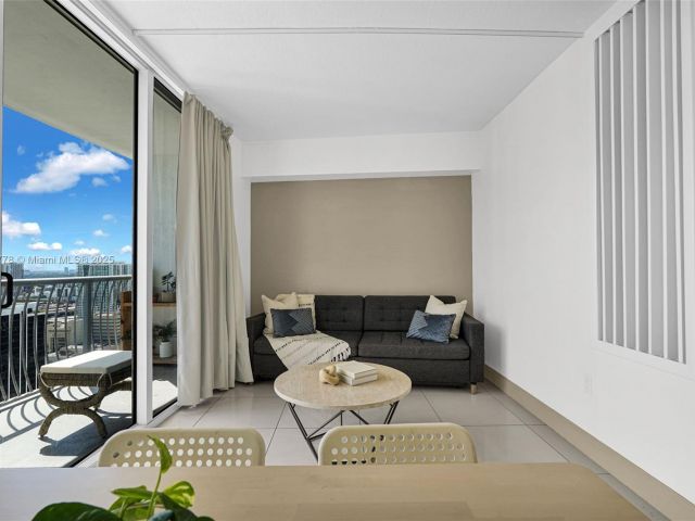 condo for sale in Miami - 1750 N Bayshore Dr 3708 - MondialRealty