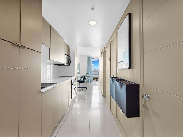 condo for sale in Miami - 1750 N Bayshore Dr 3708 - MondialRealty