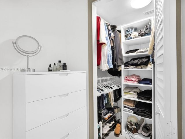 condo for sale in Miami - 1750 N Bayshore Dr 3708 - MondialRealty