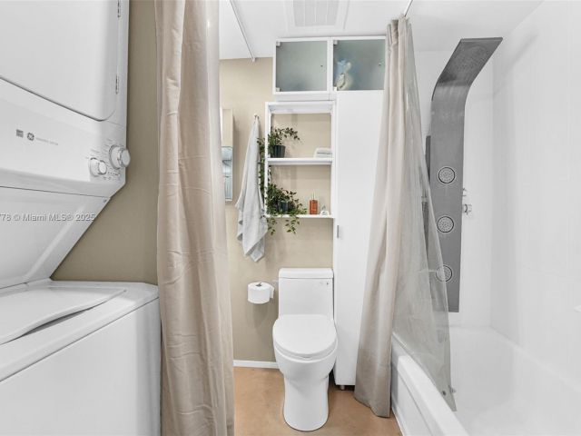 condo for sale in Miami - 1750 N Bayshore Dr 3708 - MondialRealty