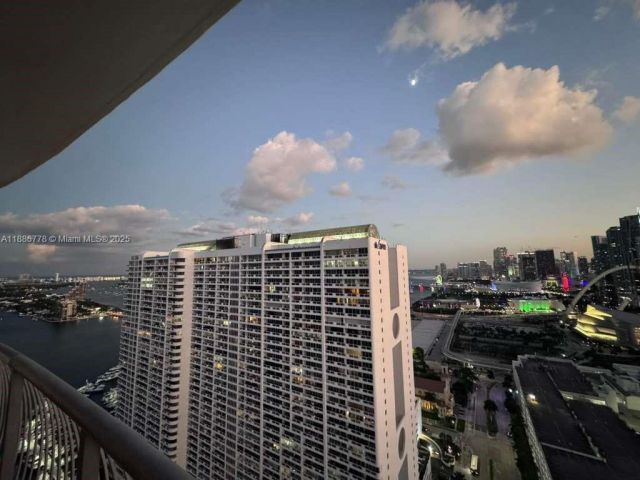 condo for sale in Miami - 1750 N Bayshore Dr 3708 - MondialRealty