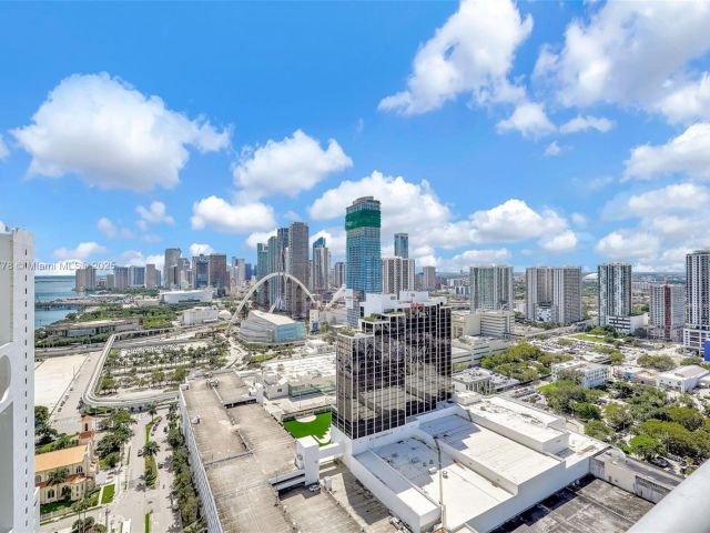 condo for sale in Miami - 1750 N Bayshore Dr 3708 - MondialRealty