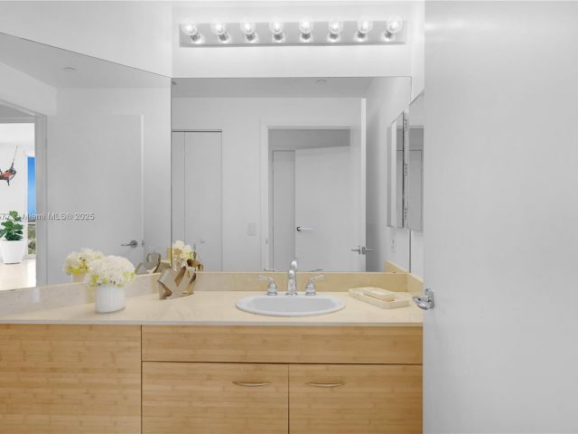 Apartment for sale  Unit #1905 - photo 6624857