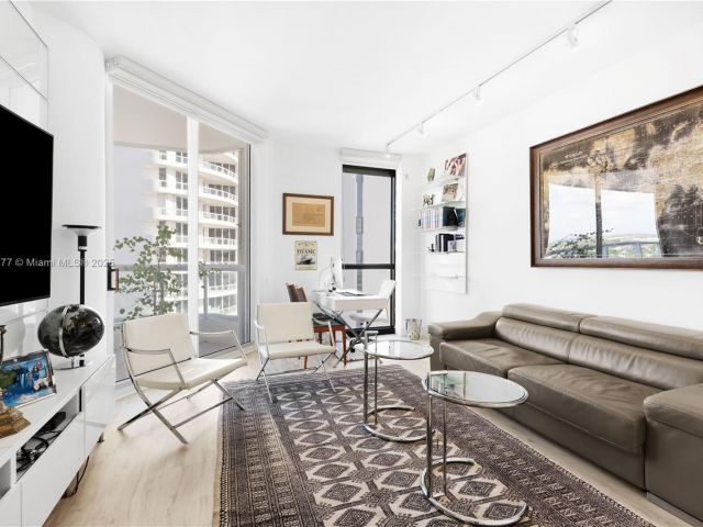 Apartment for sale  Unit #1905 - photo 6624860