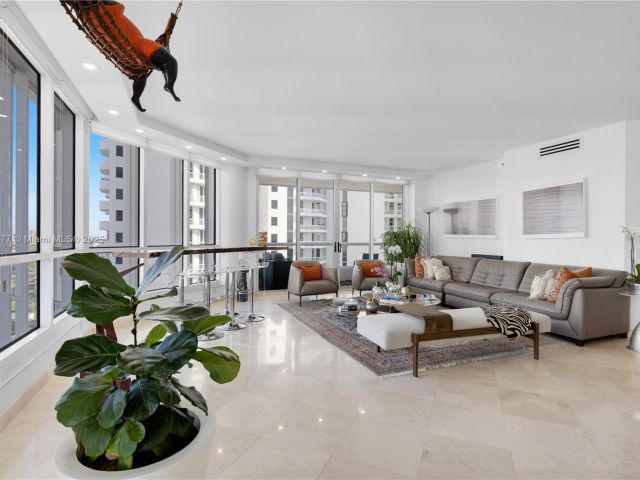 Apartment for sale  Unit #1905 - photo 6624864