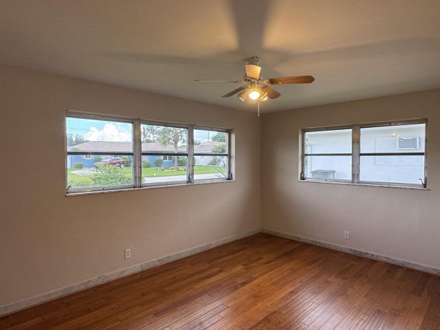 Home for rent at 300 NE 31st Street - photo 6601092