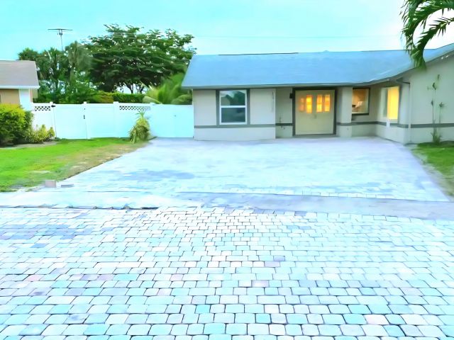 Home for rent at 19323 Carolina Circle - photo 6608785