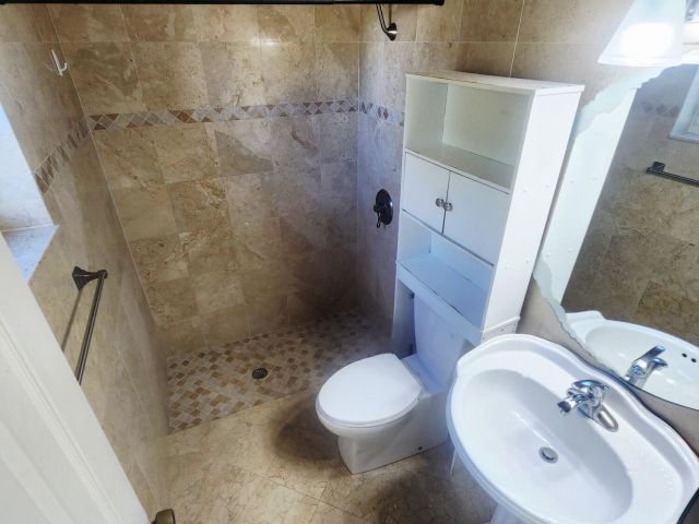 Home for rent at 19323 Carolina Circle - photo 6797084