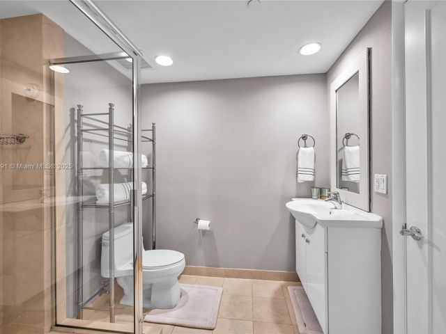 Apartment for sale  Unit #1507 - photo 6605887