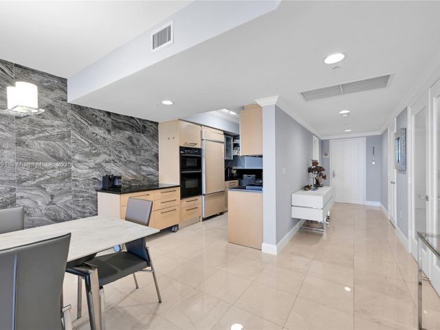 Apartment for sale  Unit #1507 - photo 6605900