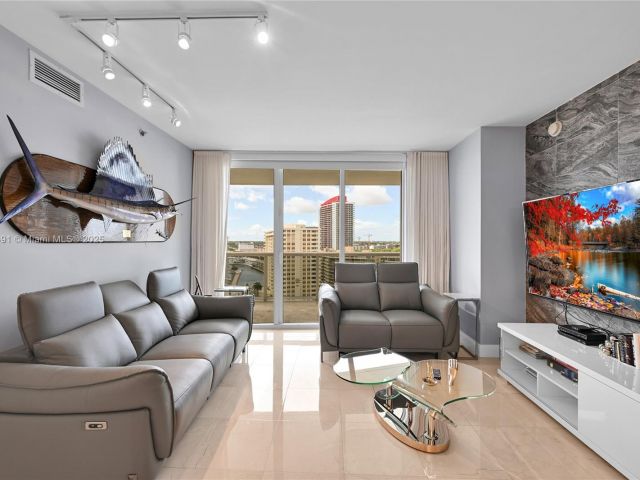 Apartment for sale  Unit #1507 - photo 6605905