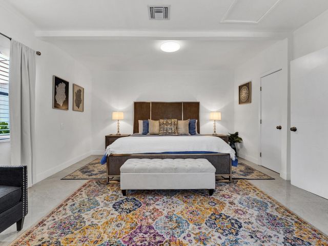 Home for sale at 2301 Ridgeway Avenue - photo 6601410