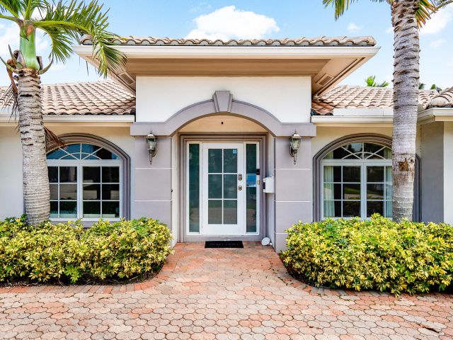 Home for sale at 41 Castle Harbor Island - photo 6621805