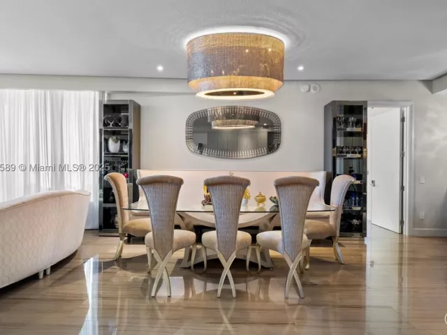 2-bedroom condo for sale in Bal Harbour - 9705 Collins Ave 2304N - MondialRealty