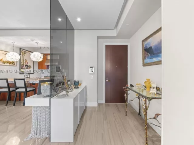 2-bedroom condo for sale in Bal Harbour - 9705 Collins Ave 2304N - MondialRealty