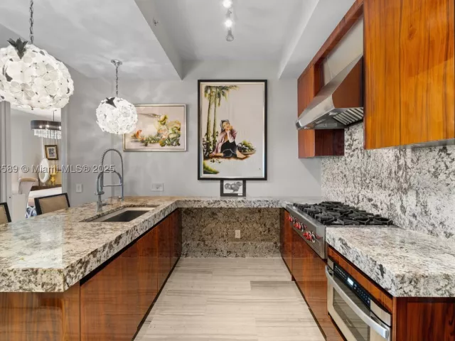2-bedroom condo for sale in Bal Harbour - 9705 Collins Ave 2304N - MondialRealty