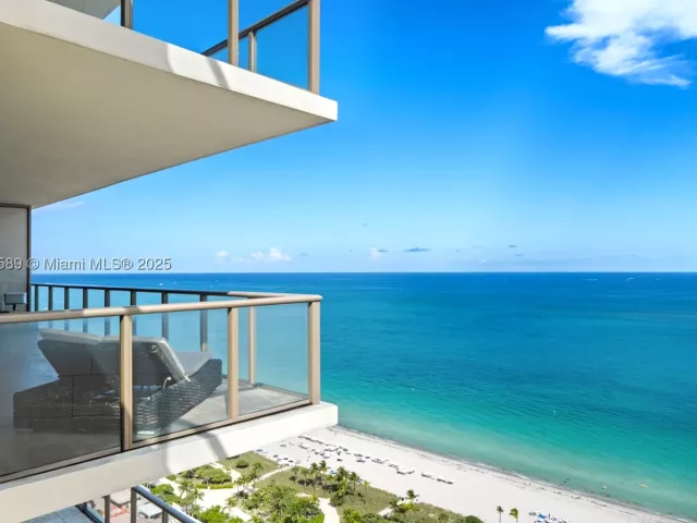 2-bedroom condo for sale in Bal Harbour - 9705 Collins Ave 2304N - MondialRealty