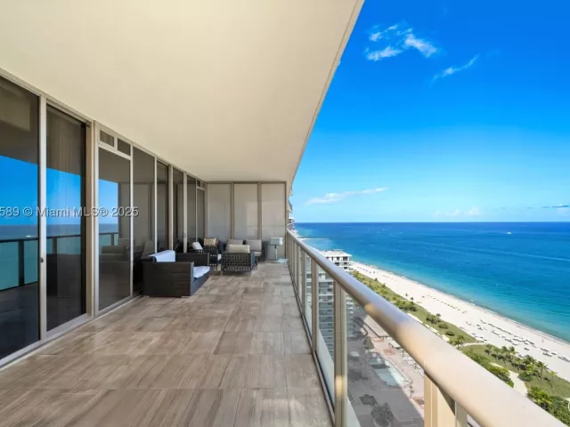 2-bedroom condo for sale in Bal Harbour - 9705 Collins Ave 2304N - MondialRealty