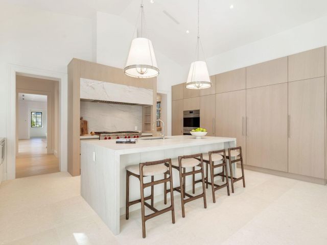 Home for sale at 215 Summa Street - photo 6620255