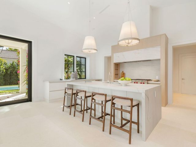 Home for sale at 215 Summa Street - photo 6620256