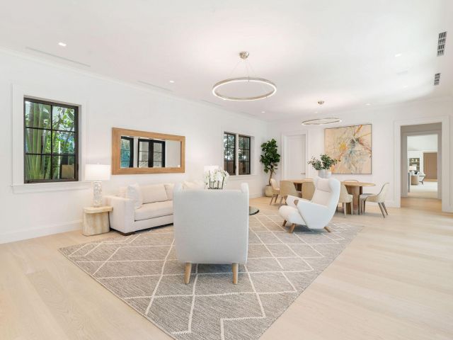 Home for sale at 215 Summa Street - photo 6620267