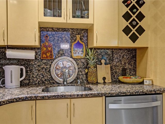 Apartment for sale  Unit #1931 - photo 6625729