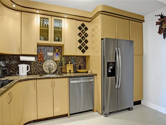 Apartment for sale  Unit #1931 - photo 6625732